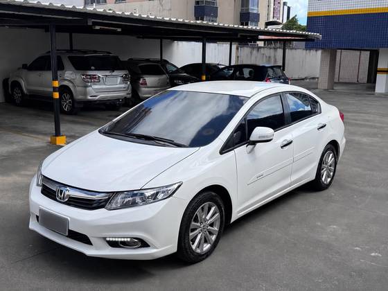 HONDA CIVIC 2.0 LXR 16V FLEX 4P AUTOMÁTICO HONDA CIVIC 2.0 LXR 16V FLEX 4P AUTOMÁTICO